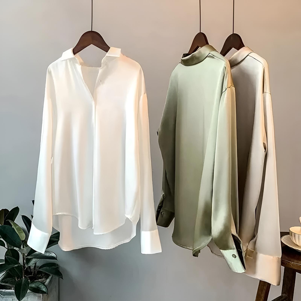 Élégance intemporelle : Blouse en Satin Lotus